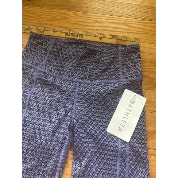 Athleta Shorts Sz S Ultimate Stash Monogram 7” Shorts - Picture 2 of 4
